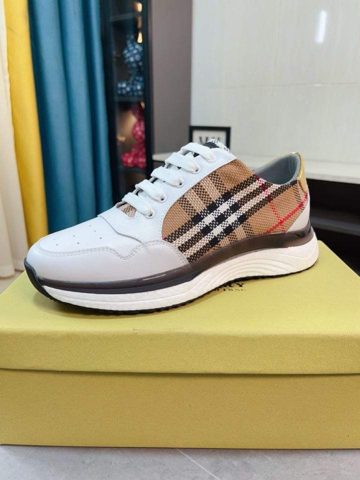 Burberry Low Shoes